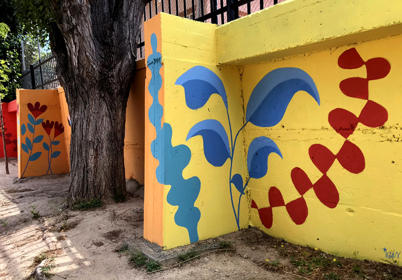 mural izas azulpatio miguel delibes primaria detalle 9