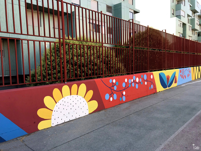 mural izas azulpatio ceip eduardo rojo patio detalle 1