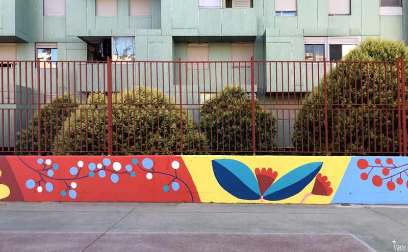 mural izas azulpatio ceip eduardo rojo patio detalle 4