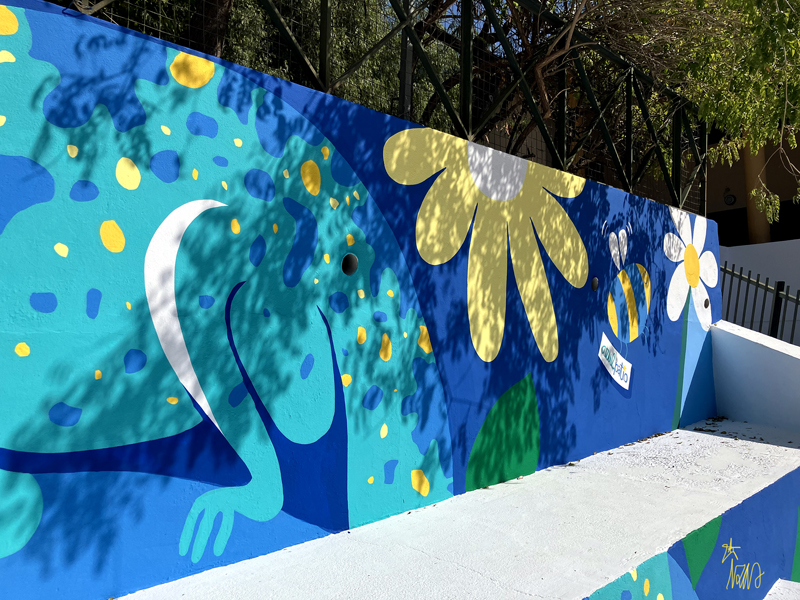 mural izas azulpatio CEIP Gandhi gradas H detalle 11