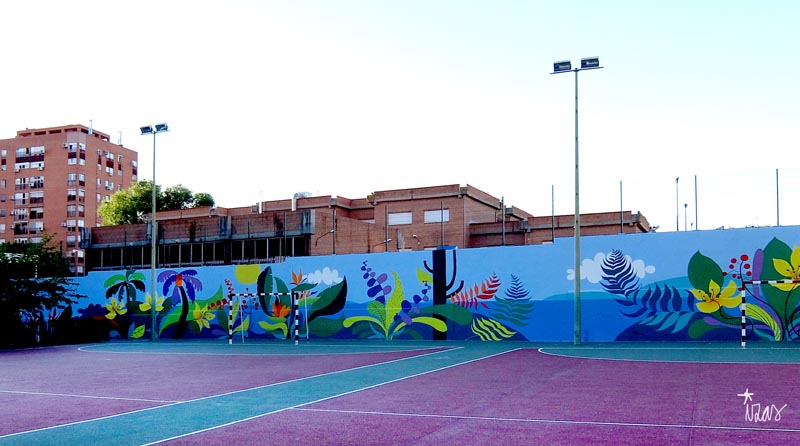 mural izas azulpatio ceip asturias pano 4