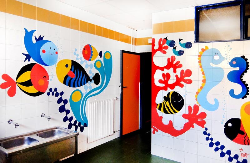 mural izas azulpatio ceip eduardo rojo baño infantil 4