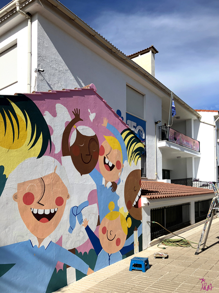mural izas azulpatio colegio maría auxiliadora proceso 7