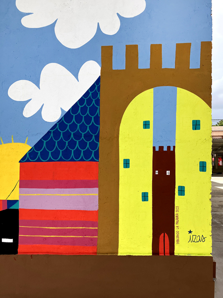 mural izas azulpatio dibujando la palabra CRA El Jalón detalle 7